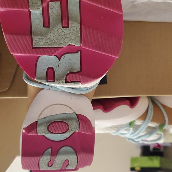 Sorel Sneakers - Picture 2 of 4